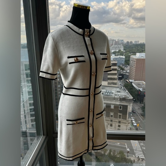 🆕 KARL LAGERFELD 🧿 NWT Classic Knit Dress with Embroidered Monogram, White, M - Picture 5 of 16